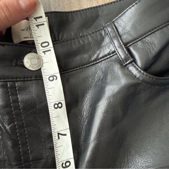 Aritzia Wilfred Melina faux leather high rise straight let pant black size 2 - Picture 7 of 8